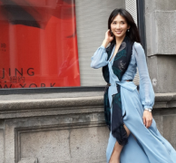 <b>做公益的她老是充满能</b>